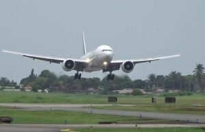 Aviation : la taxe carbone menace le prix des billets