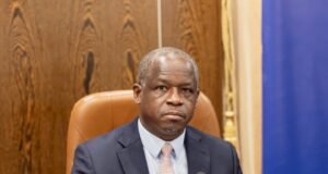 Gouvernement : Hermann Immongault en chef d’orchestre