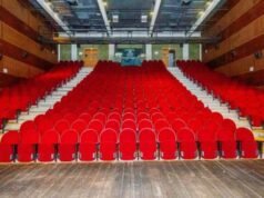 IFG : La salle 400 devient « Salle Pierre Claver Akendengué »