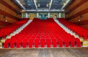 IFG : La salle 400 devient « Salle Pierre Claver Akendengué »