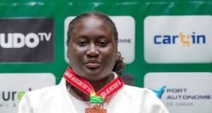 Premiers pas, premier podium : Esther Bilongo Ibinga marque les esprits à Dakar