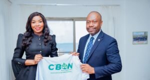 Foire agricole : Nora Kassa présente le bilan de sa mission au ministre Pacôme Kossy