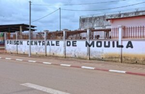 Mouila : enquête ouverte après l’interpellation d’agents pénitentiaires au palais de justice