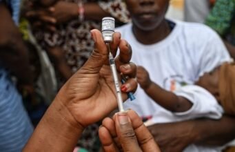Protéger les enfants du paludisme : une nouvelle étape pleine d’espoir en Afrique
