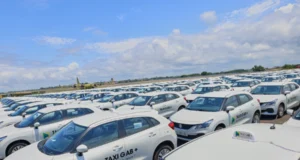 Libreville : 200 nouveaux taxis pour donner un nouvel élan au transport urbain et à l’emploi