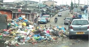 Grand Libreville : la montée des déchets inquiète et met les autorités locales sous pression