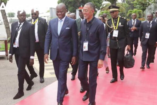 Angola-Gabon : Oligui Nguema visite la raffinerie de Luanda, vitrine énergétique angolaise