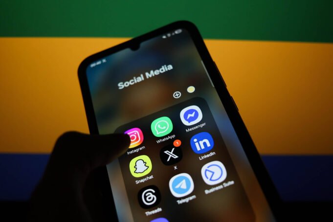 Illustration - GABON SOCIAL MEDIA