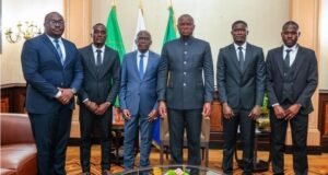 Coupe du Monde 2026 : Trois arbitres gabonais à l’honneur, reçus par le Président Oligui Nguema avant leur rendez-vous avec l’histoire