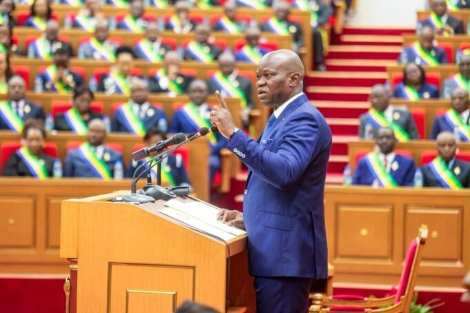 Réforme majeure au Gabon : Oligui Nguema confie jusqu’à 10 % des recettes de l’État aux collectivités