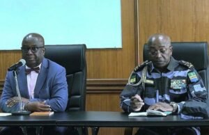 Libreville : Adrien Nguema Mba hausse le ton contre le racket au sein de la police