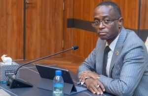 Gabon : le gouvernement passe au crible les permis d’or pour relancer la production nationale
