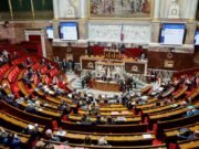 France : le Parlement adopte définitivement l’interdiction des réseaux sociaux pour les moins de 15 ans