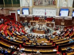 France : le Parlement adopte définitivement l’interdiction des réseaux sociaux pour les moins de 15 ans