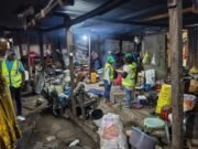 Moanda : l’AGASA intensifie les contrôles nocturnes des points de restauration de rue