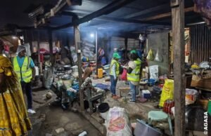Moanda : l’AGASA intensifie les contrôles nocturnes des points de restauration de rue