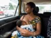 Gabon : nourrir son bébé en public, un geste naturel encore difficile à assumer