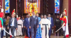Visite présidentielle en Côte d’Ivoire : Brice Clotaire Oligui Nguema rend hommage à Félix Houphouët-Boigny à Yamoussoukro