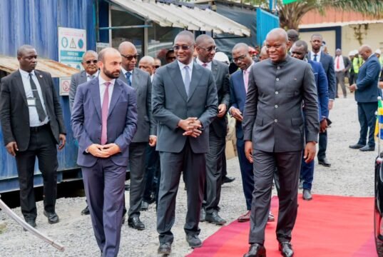 À Abidjan, Brice Clotaire Oligui Nguema visite la Tour F et confirme sa vision de modernisation pour le Gabon