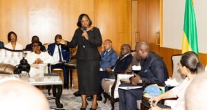 Makokou : Oligui Nguema échange avec les forces vives de l’Ogooué-Ivindo avant le 30 août