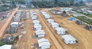 Makokou : 25 nouveaux logements sortent de terre, la SNI et le Génie Militaire accélèrent le chantier