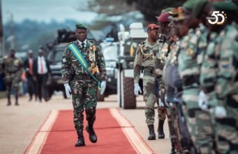 30 août à Makokou : 97 Gabonais décorés, un défilé spectaculaire et un message fort d’Oligui Nguema