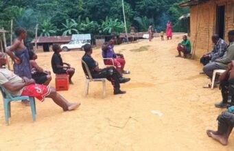 « Nous n’avons pas de suite » : au Gabon, des centaines d’Autochtones d’Ikobey privés d’existence administrative faute d’acte de naissance
