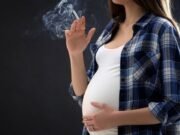 Infertilité : le tabac pourrait réduire jusqu’à 40 % les chances de concevoir, l’alerte de l’OMS