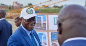 Boulevard de la Transition : travaux à l’arrêt, délais sous tension, Oligui Nguema hausse le ton et exige une accélération du chantier