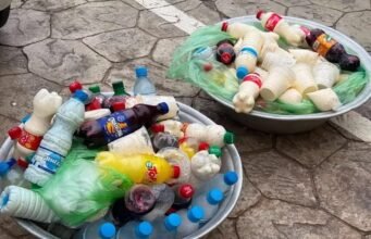 Rentrée scolaire : jus de bissap, gingembre… des boissons vendues dans des bouteilles usagées aux élèves, l’urgence d’agir face au risque sanitaire