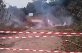 Lambaréné : l’incendie détruit l’unique pont d’accès à la zone industrielle d’Ikolo et bloque toute l’activité