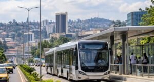 Yaoundé : promis depuis 15 ans, le BRT reprend vie avec un corridor de 22 km et 52 bus électriques