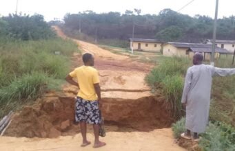Haut Ogooué : Aboumi désormais isolée après l’effondrement d’une partie de la route, les habitants interpellent les autorités sur l’urgence de la situation