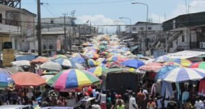 Gabon Cameroun : 44 contrôles sur les axes commerciaux font grimper le prix des aliments jusqu’à 14 %, quel impact sur le panier des ménages ?