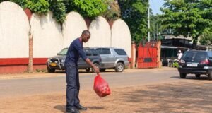 Grand Libreville : les mairies ont 3 mois pour nettoyer les rues, les citoyens appelés à préserver les espaces propres