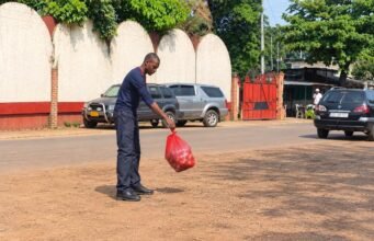 Grand Libreville : les mairies ont 3 mois pour nettoyer les rues, les citoyens appelés à préserver les espaces propres