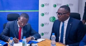 Gabon : 7 mois après l’attribution de 3 permis aurifères à Emiga, l’État change de cap et remet la SEM au centre du jeu