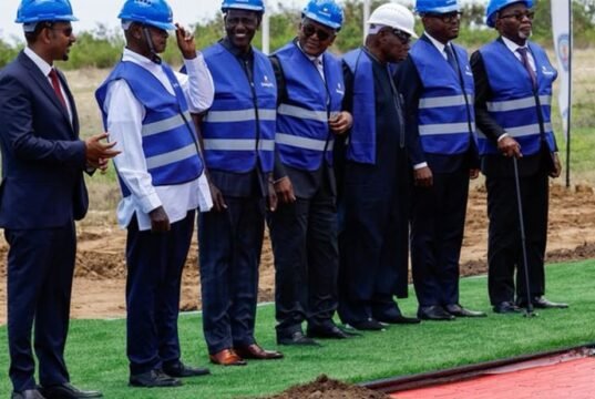 Kenya : Aliko Dangote lance un projet de raffinerie à 16 milliards de dollars pour réduire la dépendance de l’Afrique aux carburants importés