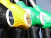 Gabon : après 48 heures de pénurie, l’arrivée d’un navire relance la distribution du carburant dans les stations du Grand Libreville