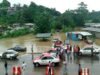 Libreville paralysée par la pénurie d’essence : taxis absents, écoles et activités perturbées, la pluie aggrave la galère, le rétablissement de l’approvisionnement devient urgent