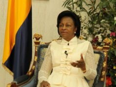 Gabon : plus de 300 participants, des débats interminables et des compromis décisifs, Mborantsuo raconte les coulisses de la Constitution de 1990