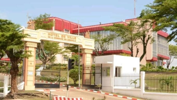 Gabon : interdites de vente à Mont Bouët, les vendeuses de viande de brousse négocient leur relogement pour sauver leurs activités et mieux conserver leurs produits