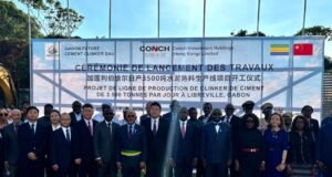 Gabon : une cimenterie de 3 500 tonnes par jour lancée à Akanda pour accélérer la construction de 500 logements à la Cité verte de Mondah