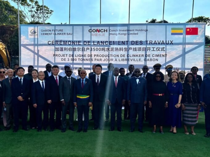 Gabon : une cimenterie de 3 500 tonnes par jour lancée à Akanda pour accélérer la construction de 500 logements à la Cité verte de Mondah