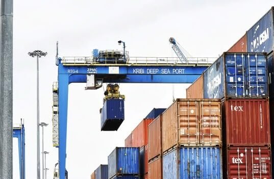 Gabon : seulement 8,8 % des exportations vendues en Afrique, les échanges avec le continent reculent