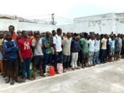 Gabon : couteaux, machettes et drogues découverts lors d’une fouille à la prison centrale de Libreville