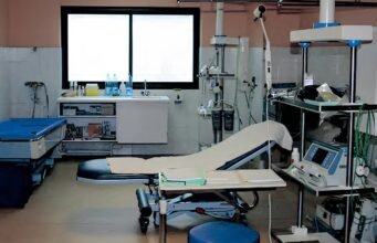 Gabon : l’Hôpital militaire de Libreville mise sur la chirurgie mini invasive pour améliorer les soins
