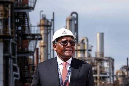 Hydrocarbures : Dangote s’installe au Cameroun et vise toute la chaîne pétrolière, du stockage au raffinage